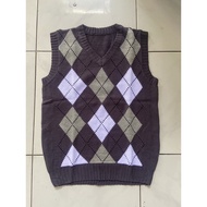 ARGYLE VEST / SIDO KNIT VEST WITH GREY KETUPAT MOTIF