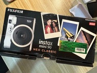99% New FUJIFILM Instax Instant Camera 即影即有相機 Mini 90 Neo Classic + 全新相紙