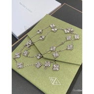 Van Cleef  Van Cleef & Arpels  [VC@ Carved20Floral Laser Necklace]