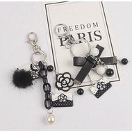 Vintage Black White Chanel Keychain Accessories Korean Version Classy Pearl Camellia Chain Four-Leaf