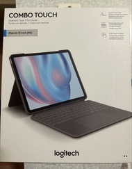 放Logitech Combo Touch iPad Air 13吋 (M2) 鍵盤保護套