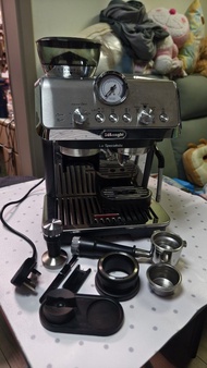 DeLonghi 迪朗奇 La Specialista 半自動咖啡機