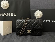 Chanel cf20 Classic Flap 20 cm mini flap black ghw lambskin Chanel 大mini  黑色淡金扣