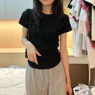 t shirt budak perempuan t shirt ootd t shirt perempuan t shirt lengan panjang perempuan Baju T lengan pendek bahu kapas kasual wanita kasual dan serba boleh baju badan langsing hitam baju asas langsing hitam