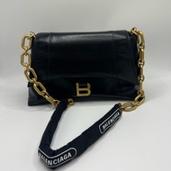 BALENCIAGA/巴黎世家黑色downtown单肩斜挎沙漏包