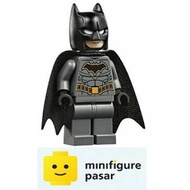 sh0589 Lego DC Super Heroes 76120 76119 76118 76122 - Batman Minifigure - New
