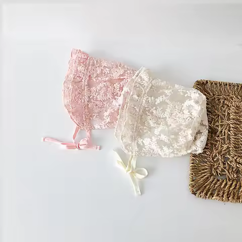 Baby White Lace Palace Cap Hollow Breathable Ruffle Brim Court Hat Embroidery Flower Headgear 0-1Yea