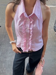 KIIRA Rosie Halter Top - เสื้อเชิ้ตเปิดหลัง