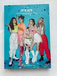 ITZY it’z icy 深藍專輯 （ryujin chaeryeong 小卡）
