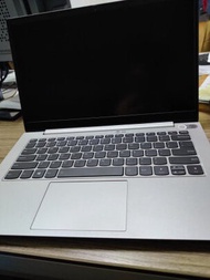 LENOVO 威6 WEI6 15 ITL 82F2 i5-1135G7 8G 256-SSD NA GeForce MX450 2GB 15.6" 1920x1080 商務辦公本 95%