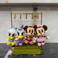 Mickey and Friends Keychain 4 440.-