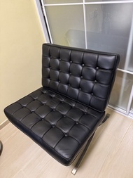 Barcelona Style Leather Lounge Chair (90% New / Negotiable)