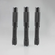High-brightness long-range flashlight, rechargeable battery-powered flashlight, sales presentation p