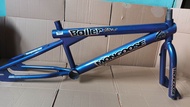 Frame sepeda BMX Mongoose ukuran 20