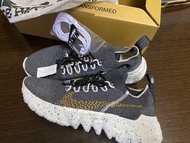 NIKE SPACE HIPPIE 01 黑色小麥色 US12 休閒運動鞋