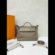 Hermes 2424 
大象灰金扣