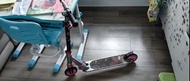 Oxelo 粉色兒童滑板車