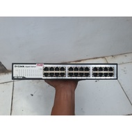 SWITCH HUB, D-LINK GIGABYTE SWITCH DGS-1024D, DAMAGED CONDITION