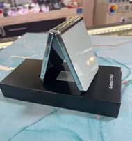 ❤️google五星評論店家❤️📱卡司3C彤彤手機店📱🏅️拆封新品🏅️SAMSUNG Galaxy Z Flip5 (8G+256GB)綠色折疊機 Z Flip 5代🔹台灣公司貨