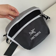 💥現貨💥 始祖鳥ARCTERYX 爆款機能風防潑水多用途腰包 | 輕便耐磨抗造 | 多層收納空間 | 可調節背帶 | 戶外通勤兩用|