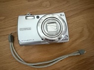富士 Fujifilm FinePix F100fd 數位相機
