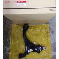 FRONT LOWER ARM RIGHT (GENUINE PARTS) KIA FORTE 1.6 / 2.0 / FORTE KOUP &gt; 54501-1M100