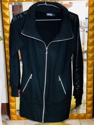 冬季保暖外套，正版 NATURALLY JOJO 黑色長版外套