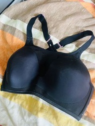 Triumph magic motion sports bra