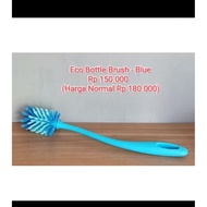 Tupperware brush