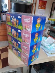 Tempo盒裝紙巾，桃味