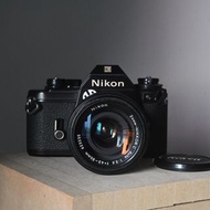 Nikon EM with 45-86mm zoom lens
