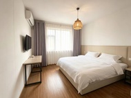 Wutong Hotel (Handan West Bus Station Branch)