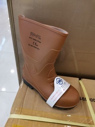 鋼頭鋼底安全短水鞋😆😁