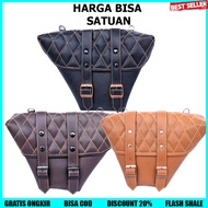 Klasikuy - Tas motor side bag samping klasik custom japstyle - 04 - Hitam, Kiri BISA BAYAR DI TEMPAT Tas motor kros/Tas motor depan/Tas motor belakang/Tas motor kecil/Tas motor cross/Tas motor jumbo/Tas motor kurir/Tas motor tangki/Tas motor samping