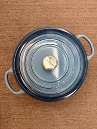 Le Creuset 30cm 琺瑯鑄鐵鍋(送2隻花花盤)