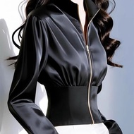 今年黑色缎面拉链女士外套2025早春新款洋气高端韩系收腰上衣This Year's Black Satin Zip Women's Coat 202 benyishi74.my20250828