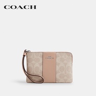 COACH กระเป๋าคล้องมือขนาดเล็กผู้หญิงรุ่น Corner Zip Wristlet In Signature Canvas With Stripe CW854 S