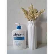 Lubriderm Daily Moisture Lotion Normal to Dry Skin 16 Fl. Oz 473 ml