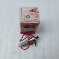 Oil tank pilot light switch side Oil indicator Yamaha v75 v70 v75e u7e Original