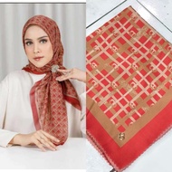 SQUARE HIJAB WITH BUTTONSCARVES MOTIF 3 DOTS SQUARE HIJAB SQUARE HIJAB