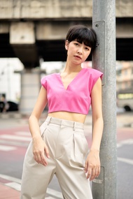 The SRT X2 TBL23 Blouse - เสื้อครอป คอวี ทรงแขนเลย ดีเทลหนุนไหล่