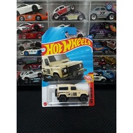 Hot Wheels Landrover Defender 90