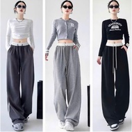 [High Quality Felt] White Waist Jogger Pants Made of High Quality Welded Felt with Sporty Striped He