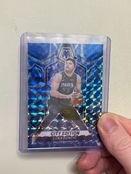 2023-24 Panini Mosaic Luka Doncic City Edition Reactive Blue Prizm Dallas