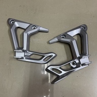 SM SPORT R110 R 110 R-110 SM SPORTR SMR SPORT SM SPORT-R REAR FOOTREST BRACKET R/L SET FOOT REST BEL