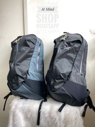 "On Sale" Arc'teryx 不死鳥 不死鳥背包 不死鳥背囊 arro22 arro 22 全新 行貨 終生香港有保養 Arcteryx bag 始祖鳥 新版 舊版 新色 舊色 經典舊版 香港不死鳥門市 香港不死鳥專門店 始祖鳥門市專門店 不死鳥2020年新色 arro 22 2020 new colour  &lt;現貨特價&gt; HKD$1000+ 不死鳥 Arc'teryx Arro 22 backpack 香港門市行貨單 有保養 不死鳥