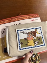星星人多哈機場限定奇妙漫遊卡包