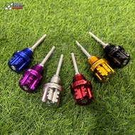 UNIVERSAL ENGINE OIL LEVEL 4T OIL CAP OIL MINYAK DIPSTICK NUT MAGNETIC CNC ALUMINUM ALLOY DECORATION