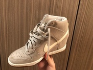 Nike Dunk Sky Hi