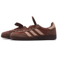 Wales Bonner running shoes, classic vintage style, for winter 2023.
